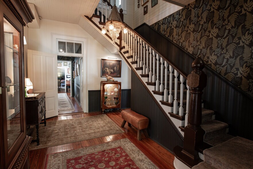 More Photos Of 477 W First St, Blue Ridge Hospitality For Sale