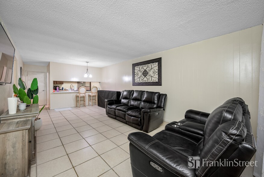 More Photos Of , Tampa Multifamily For Sale