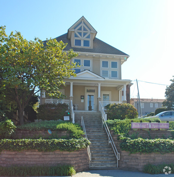 Primary Photo Of 114 Day Ave SW, Roanoke Loft Creative Space For Lease