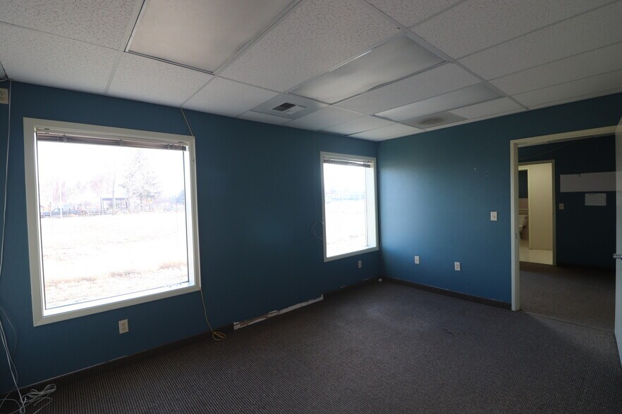 More Photos Of 39141 Pocahontas, Baker City Medical For Sale