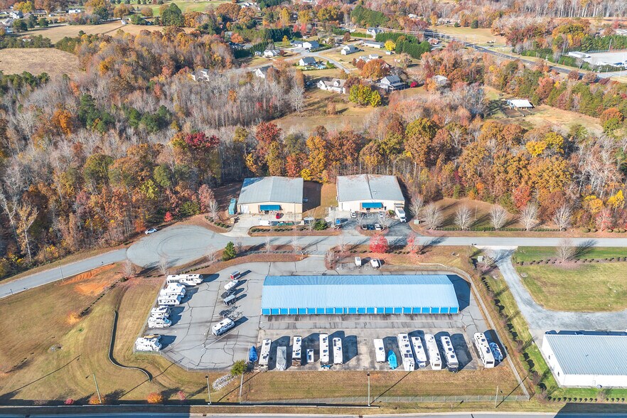 More Photos Of 8203 B & G Ct, Stokesdale Manufacturing For Sale