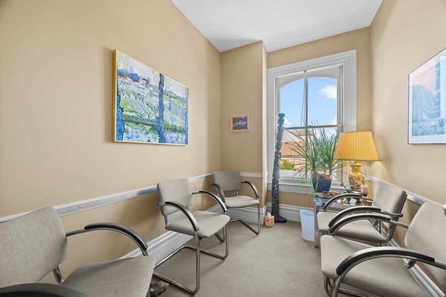 More Photos Of 258 42nd St, Pittsburgh Office For Sale