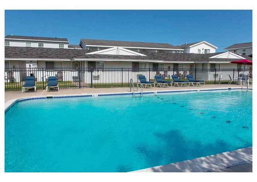 More Photos Of 37558 Lighthouse Rd, Fenwick Island Hotel For Sale