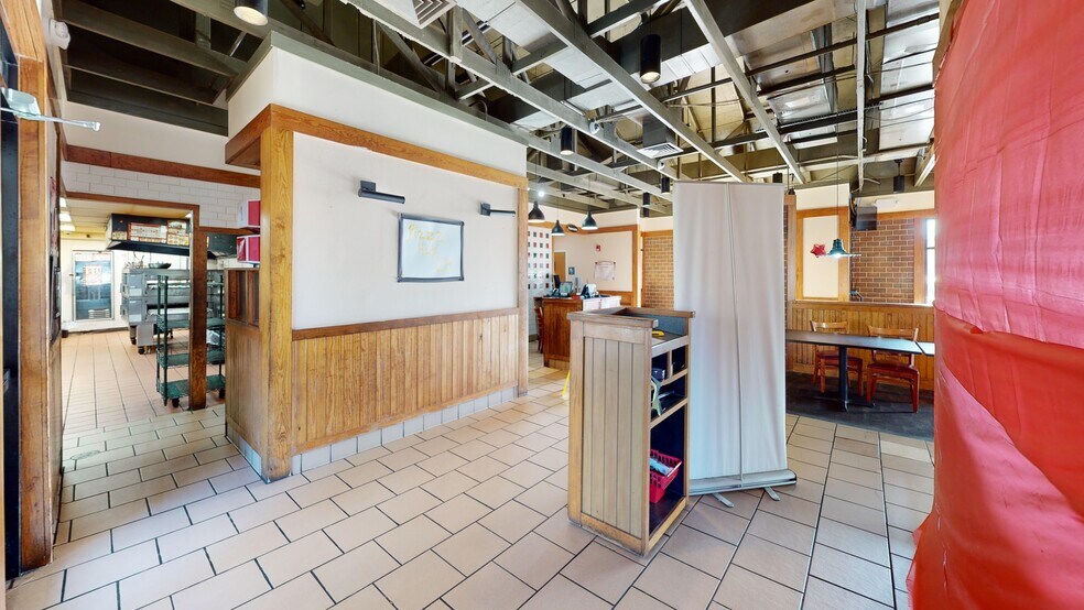 More Photos Of 2205 Veterans Blvd, Dublin General Retail For Sale