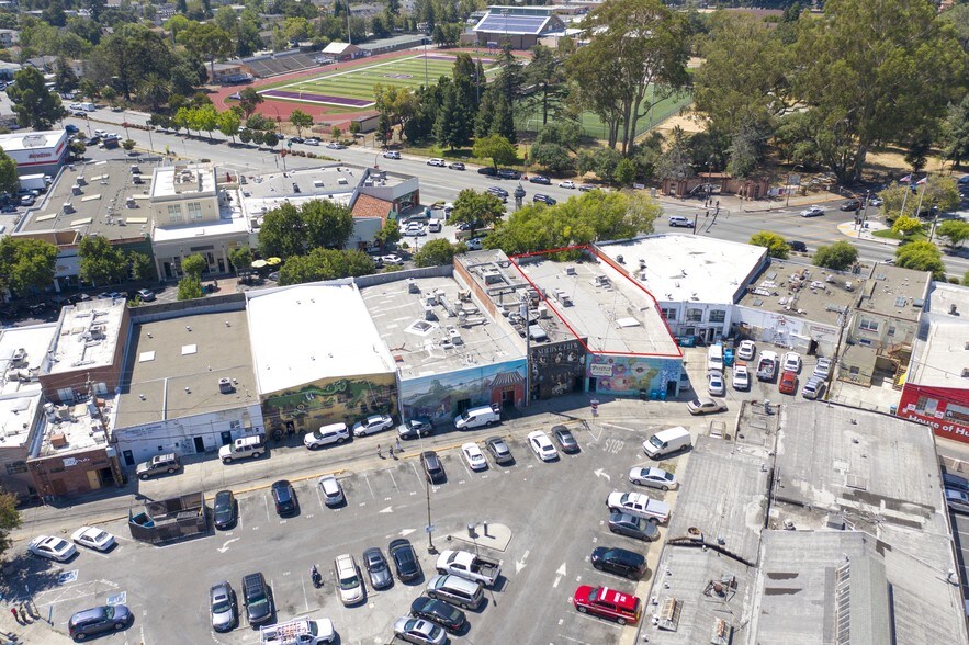 More Photos Of 2652-2658 Broadway, Redwood City Storefront For Lease