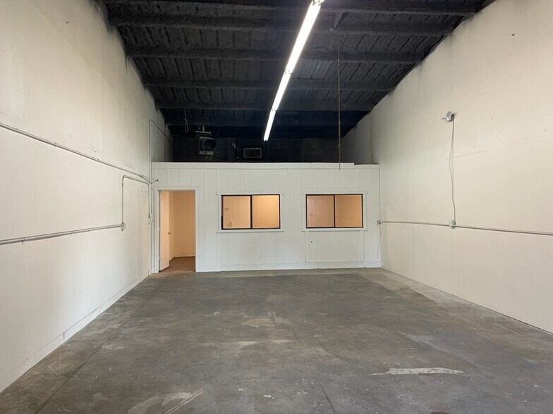 More Photos Of 6259 Eastside Rd, Redding Service For Sale