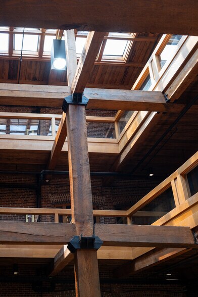 More Photos Of 171 Church St, Charleston Office For Lease