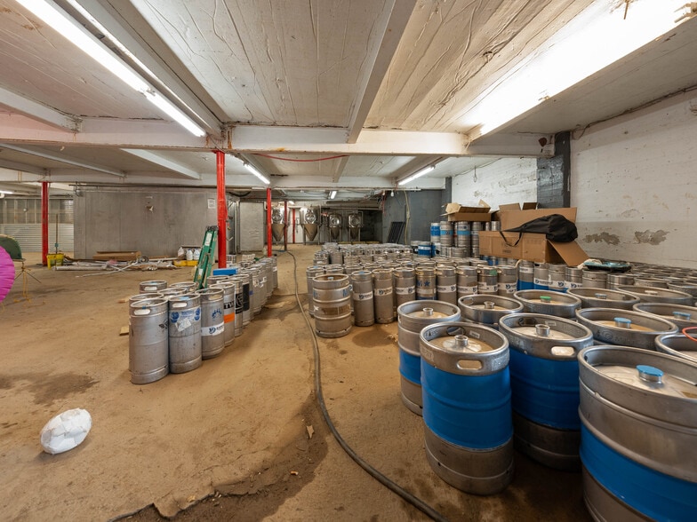 More Photos Of 339 Park St, Canton Restaurant For Sale