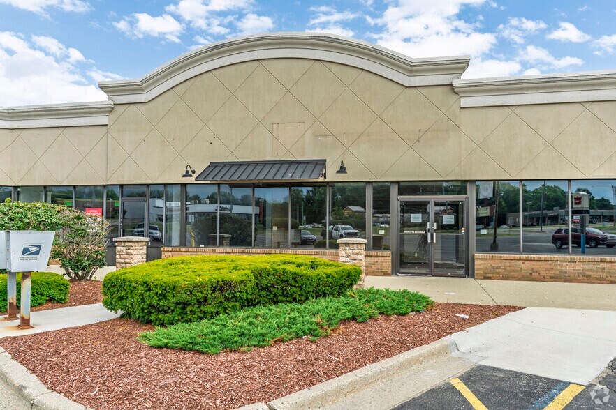 More Photos Of 4205-4225 Miller Rd, Flint Unknown For Lease