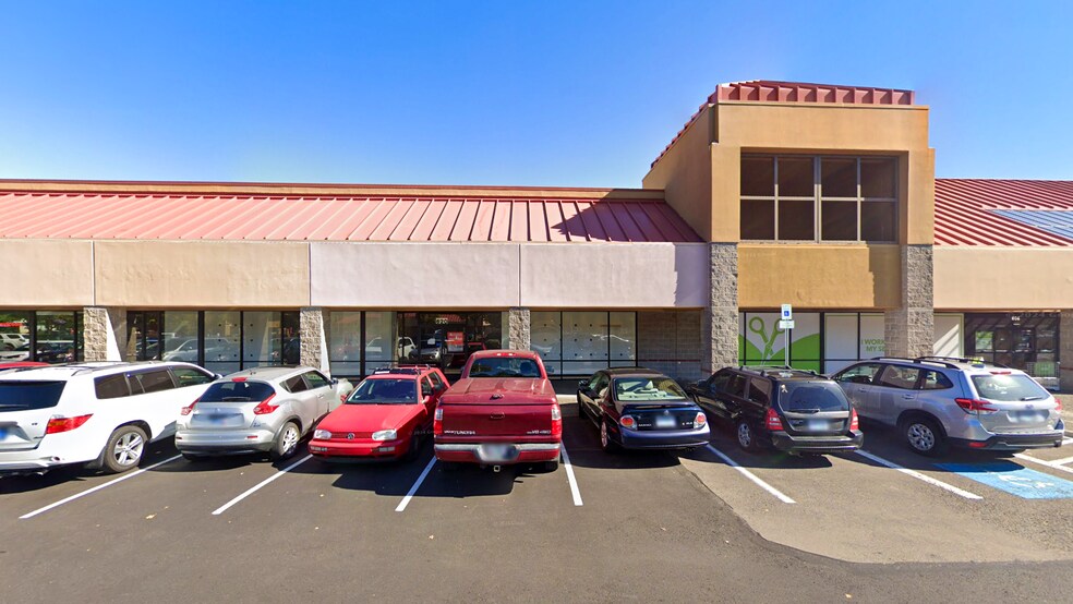 More Photos Of 400-660 NW Eastman Pky, Gresham General Retail For Lease