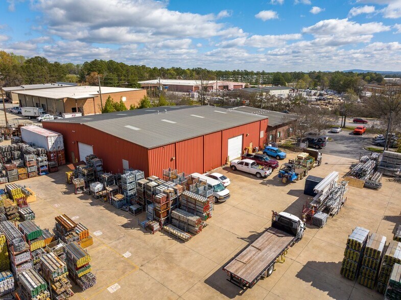 More Photos Of 2505 S Main St, Kennesaw Warehouse For Lease