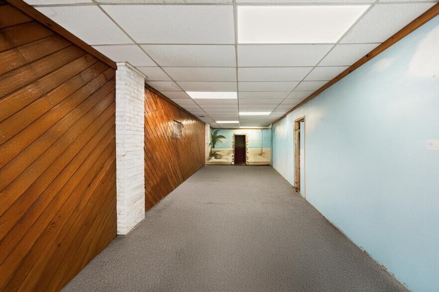 More Photos Of 308 Larkfield Rd, East Northport General Retail For Sale