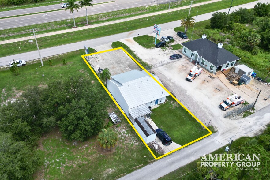 More Photos Of 8264 Wiltshire Dr, Port Charlotte Office Residential For Lease