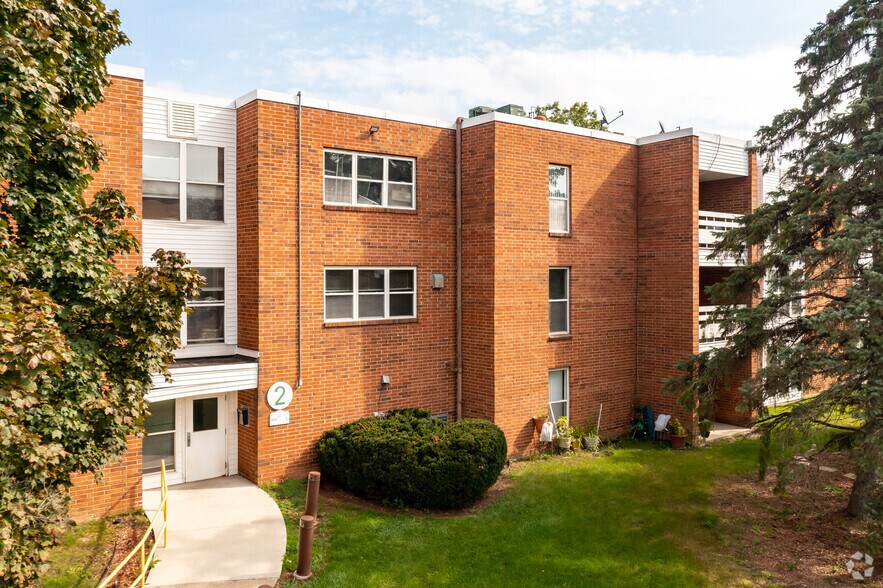 More Photos Of 28301 Franklin Rd, Southfield Multifamily For Sale