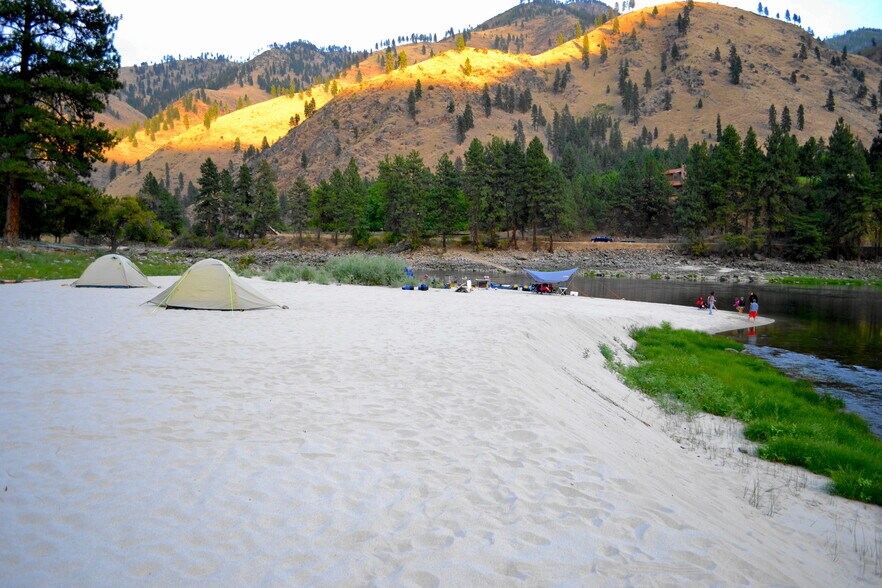 More Photos Of 154 Heath Dr, Riggins Sports And Entertainment For Sale