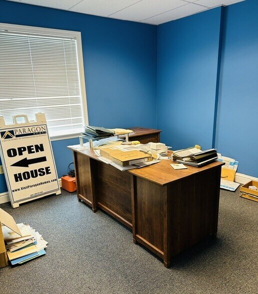 More Photos Of 5949 Steubenville Pike, McKees Rocks Office For Lease