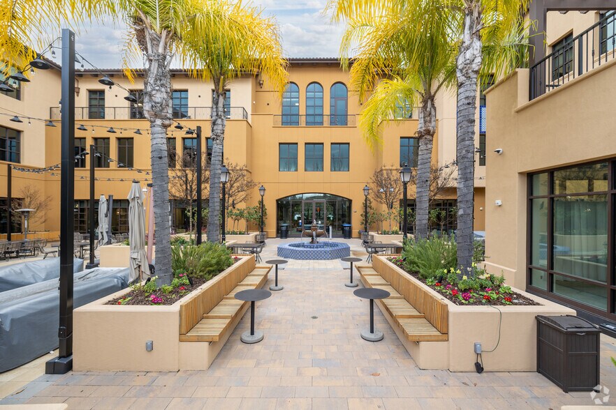 More Photos Of 300 El Camino Real, Menlo Park Office For Lease