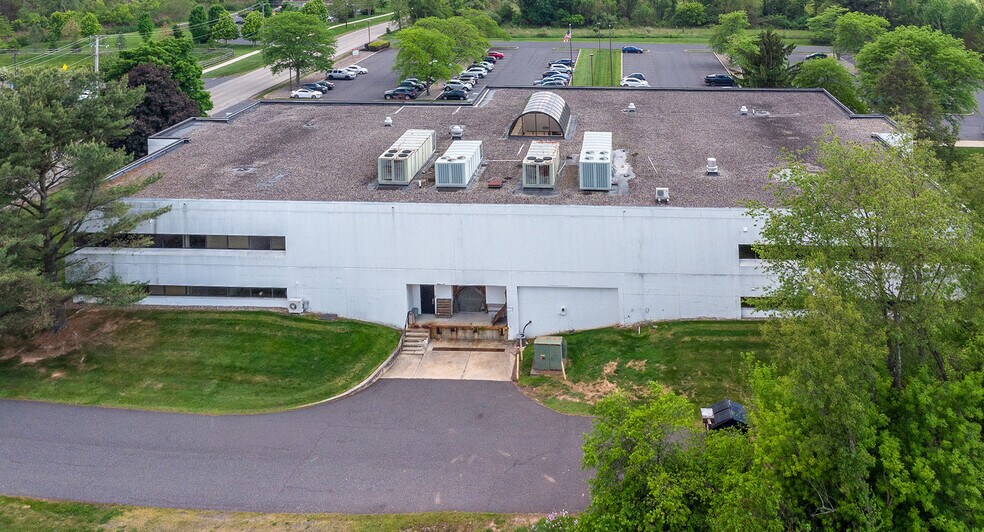 More Photos Of 1900 AM Dr, Quakertown Medical For Lease