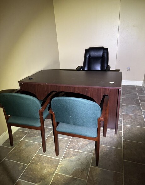 More Photos Of 20210 Highway 59, Robertsdale Unknown For Lease