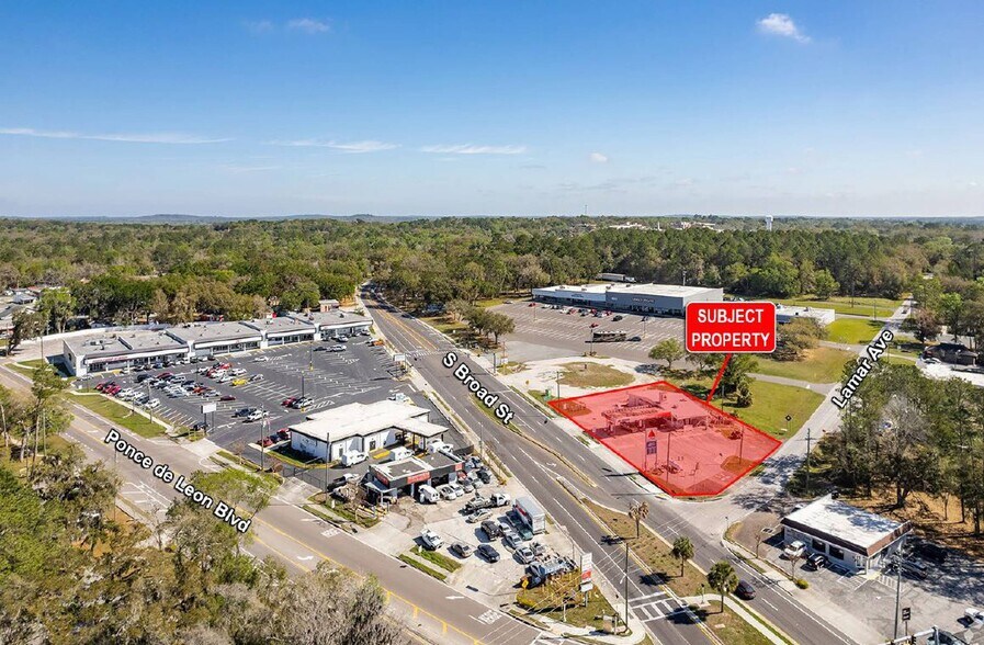 More Photos Of 709 S Broad St, Brooksville Service Station For Sale