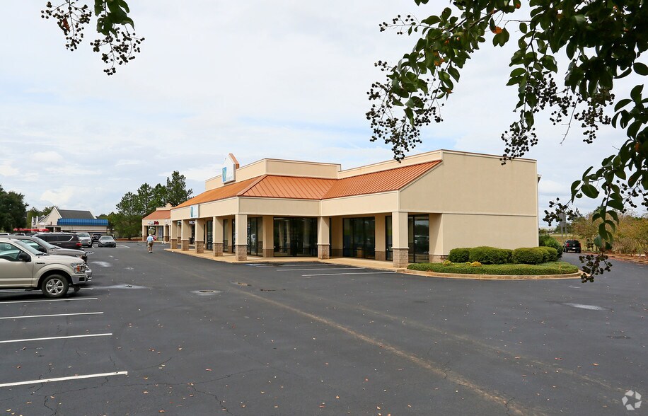 More Photos Of 1017-1029 N Westover Blvd, Albany Unknown For Lease