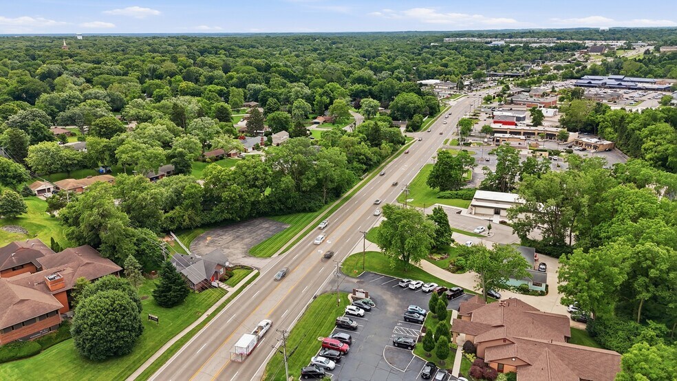 More Photos Of 5700 Far Hills Ave, Dayton Office For Sale