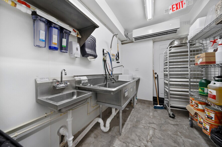More Photos Of 1201-1223 W Flagler St, Miami Apartments For Lease