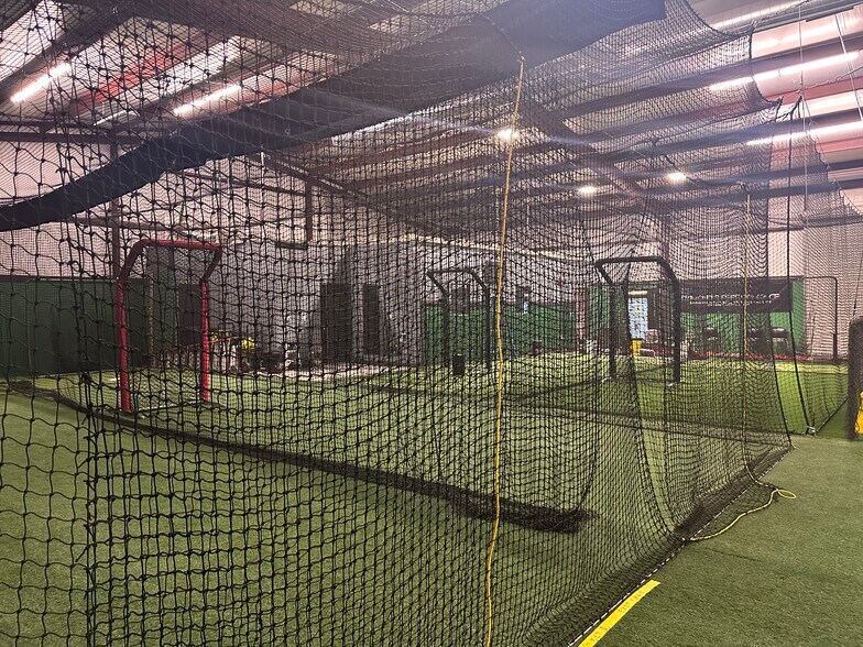 More Photos Of 239 Investment Loop, Hutto Warehouse For Lease