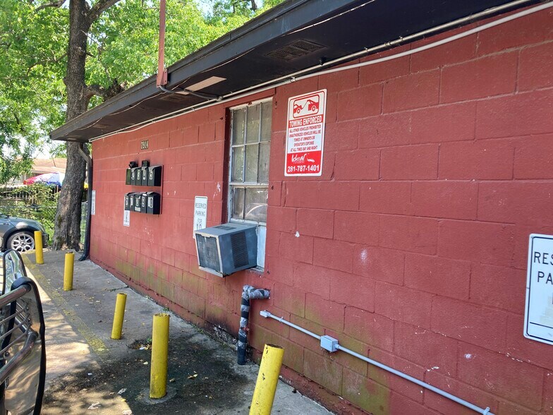 More Photos Of 7914 Norvic St, Houston Apartments For Sale