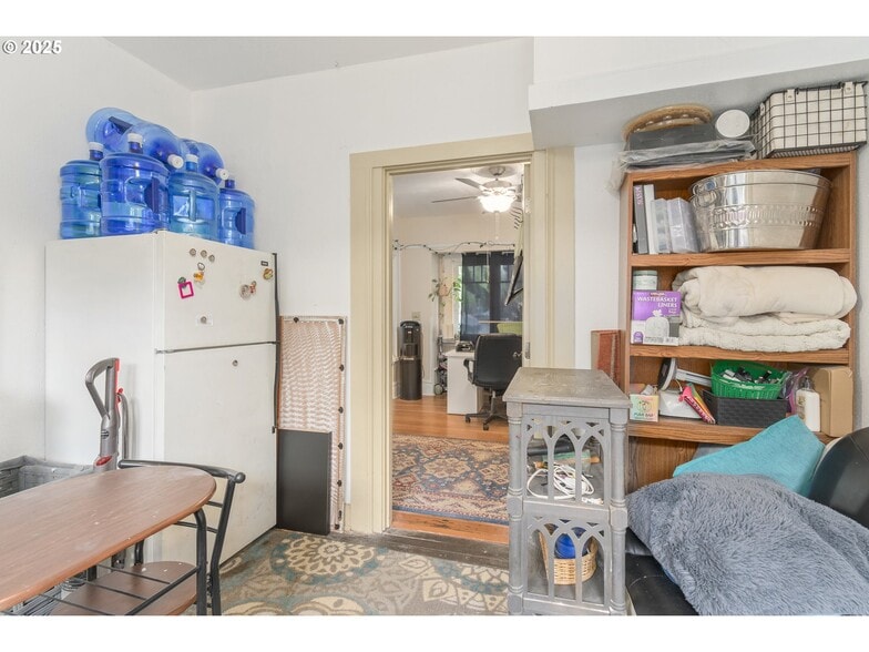 More Photos Of 1492 Pearl St, Eugene Office For Sale