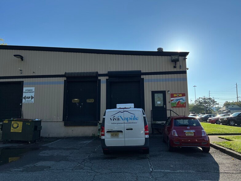 More Photos Of 18 Furler St, Totowa Manufacturing For Lease