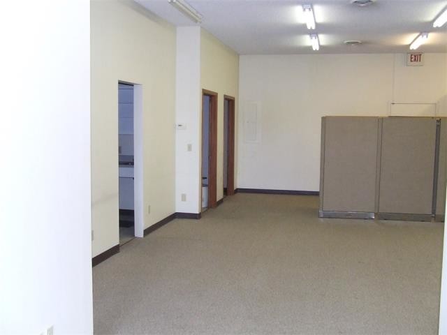 More Photos Of 3271-3275 S 3rd Pl, Terre Haute Office For Lease