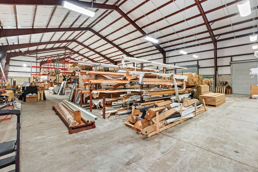 More Photos Of 585 Commonwealth Blvd, Port Orange Manufacturing For Sale