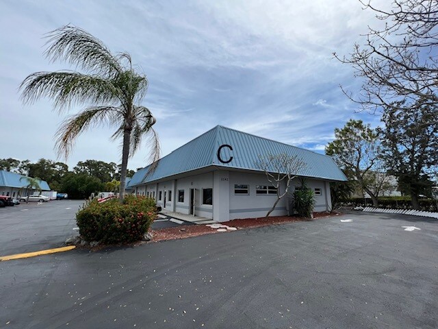 More Photos Of 2238 Hemingway Dr, Fort Myers Unknown For Lease
