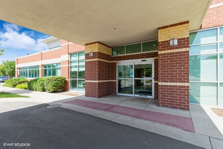 More Photos Of 350 Surryse Rd, Lake Zurich Medical For Lease