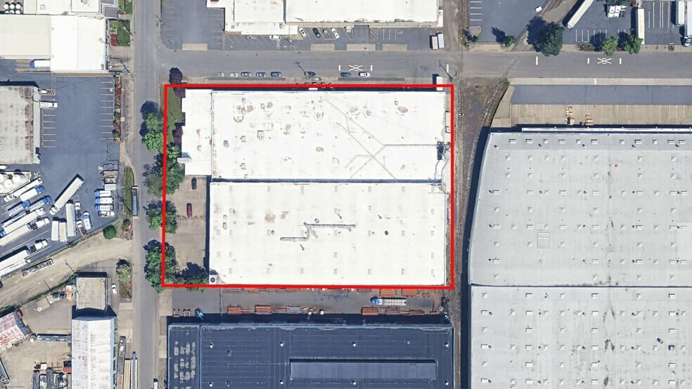 More Photos Of 2840 NW 35th Ave, Portland Warehouse For Sale