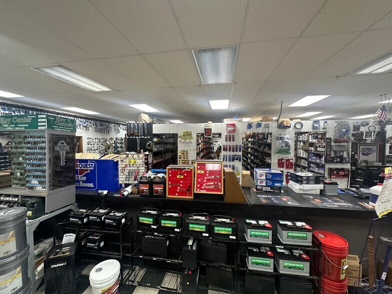 More Photos Of 1017 N Washington St, Ardmore Freestanding For Sale