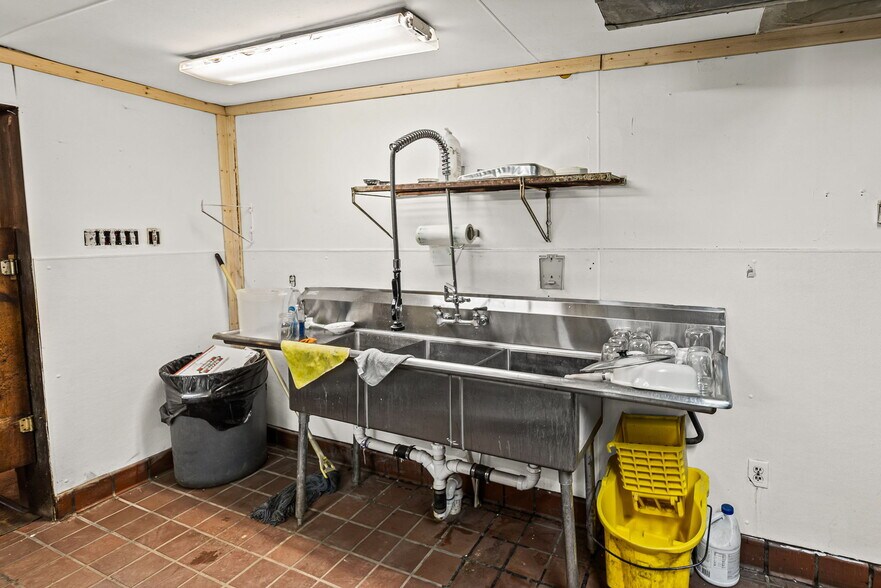 More Photos Of 1162 School St, Percy Restaurant For Sale