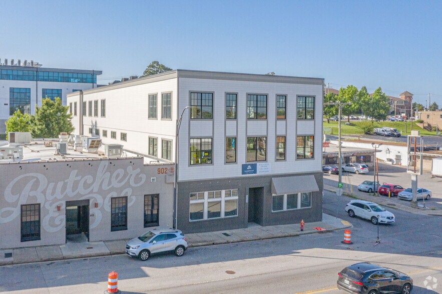 More Photos Of 900 Main St, Nashville Storefront Retail Office For Lease