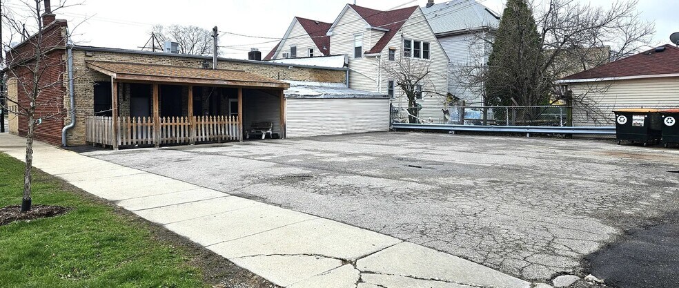 More Photos Of 3528-3532 N Pulaski Rd, Chicago Storefront For Sale