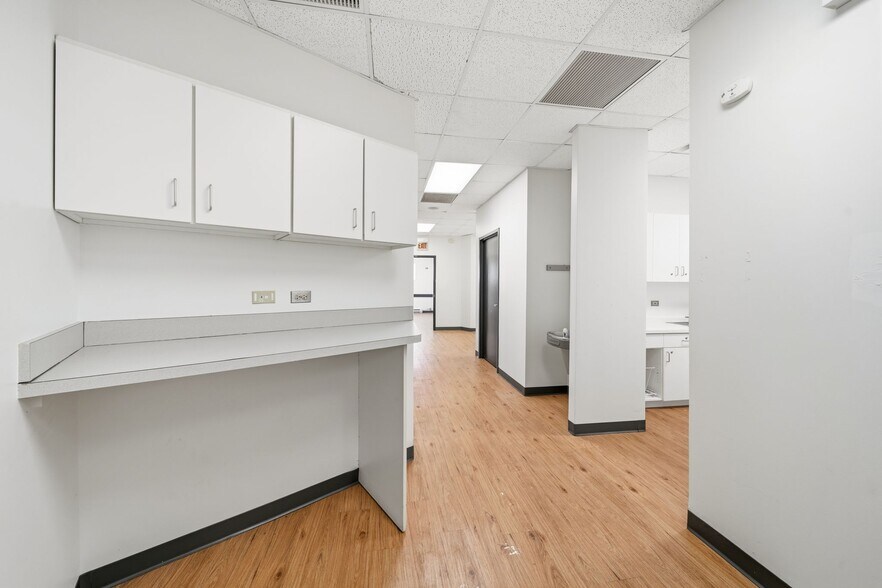 More Photos Of 6059 S Ashland Ave, Chicago Freestanding For Lease