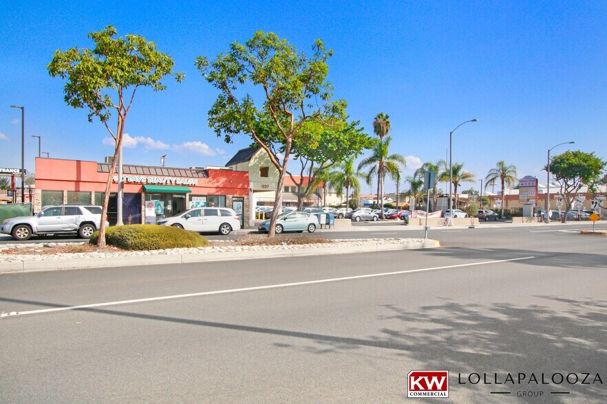 More Photos Of 1227 W Valley Blvd, Alhambra Storefront For Sale