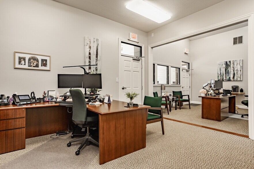 More Photos Of 698 Oldefield Commons Dr, Greenwood Medical For Sale