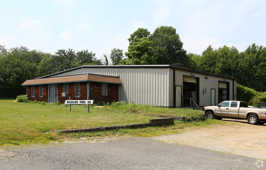 Primary Photo Of 122 Napco Dr, Terryville Manufacturing For Lease