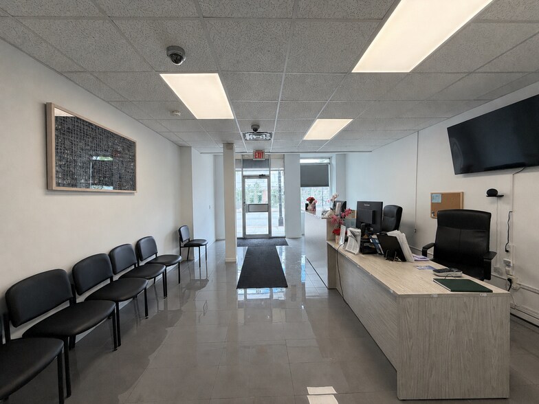 More Photos Of 50 Main St, Hempstead Medical For Lease