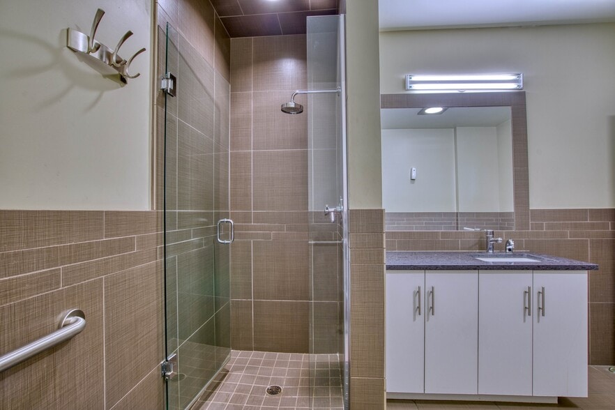 More Photos Of 6000 Spine Rd, Boulder Research And Development For Lease