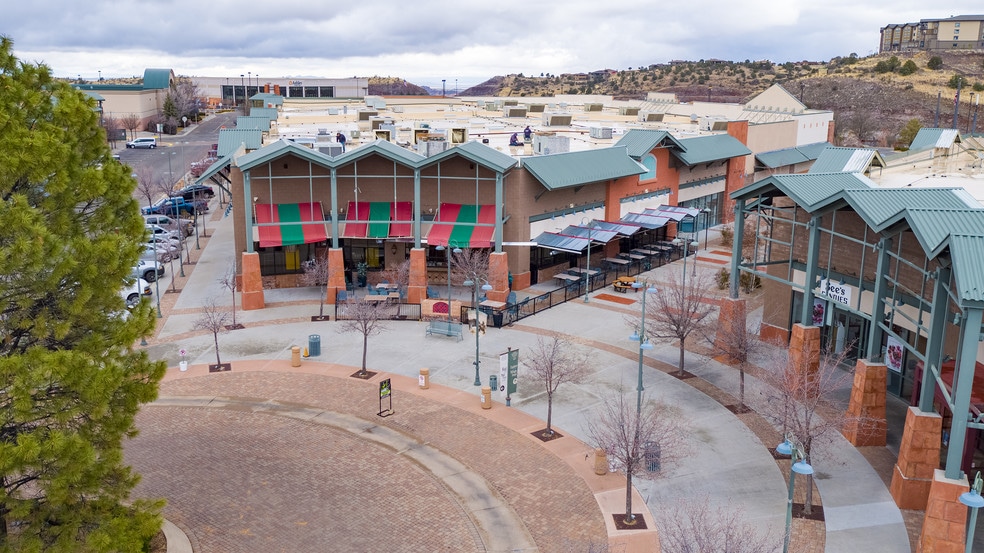 More Photos Of 3250 Gateway Blvd, Prescott Unknown For Lease