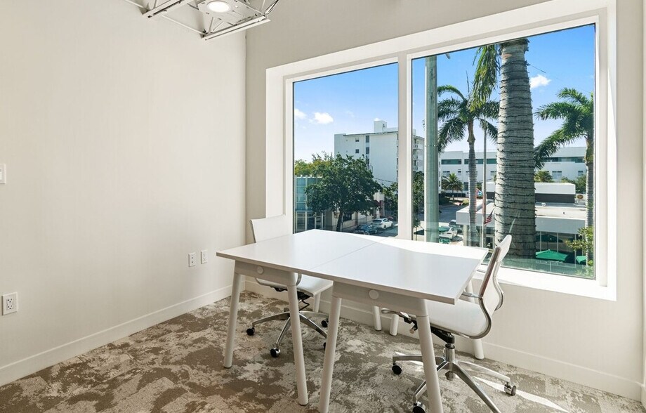 More Photos Of 820 W 41st St, Miami Beach Coworking Space