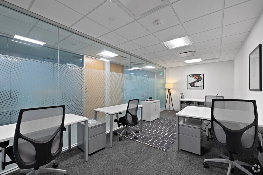 More Photos Of 218 NW 24th St, Miami Coworking Space