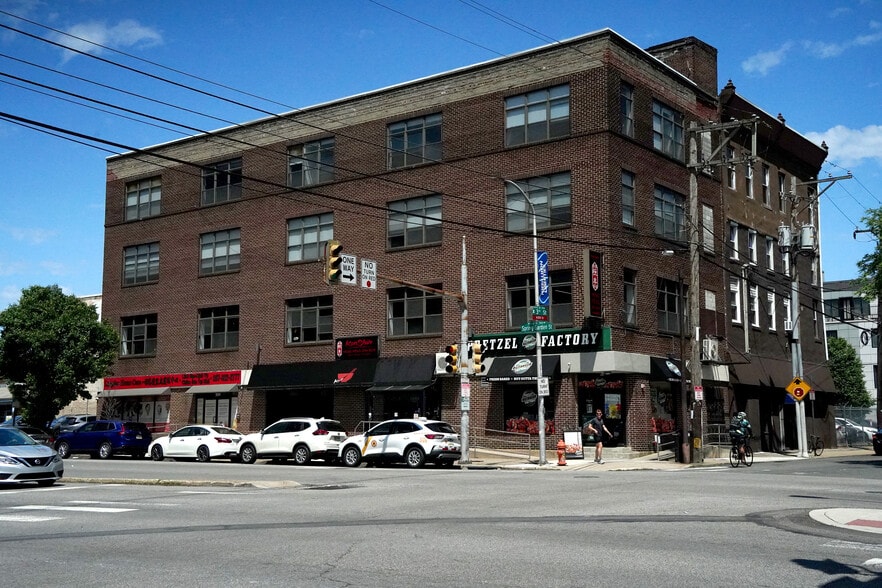 Primary Photo Of 301 Spring Garden St, Philadelphia Apartments For Lease